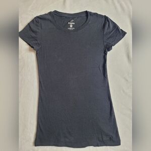 Black roots top